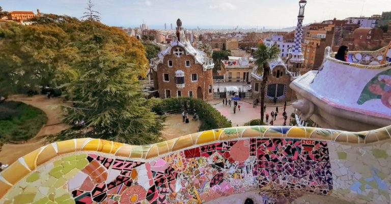 Découvrir les jardins gaudí à barcelone, une œuvre unique de l&rsquo;architecte