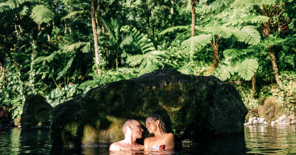 découvrez les meilleurs spots de baignade à la réunion, entre plages paradisiaques, lagons protégés et cascades naturelles pour des moments de détente inoubliables.