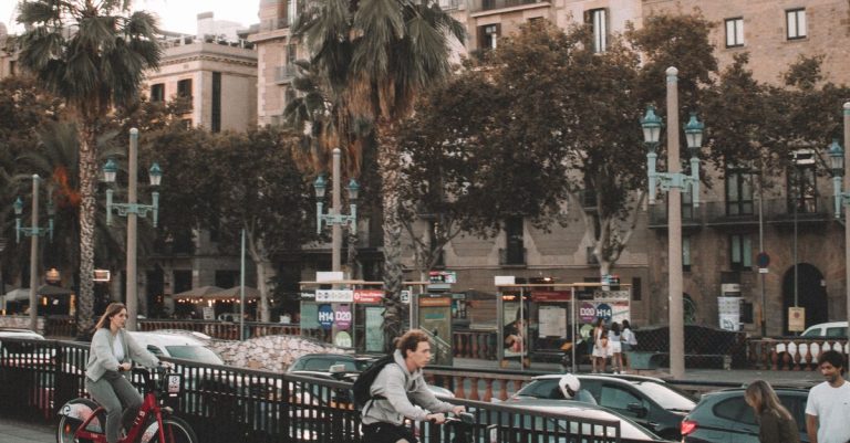 Activités familiales amusantes pour petits enfants dans les quartiers calmes de barcelone