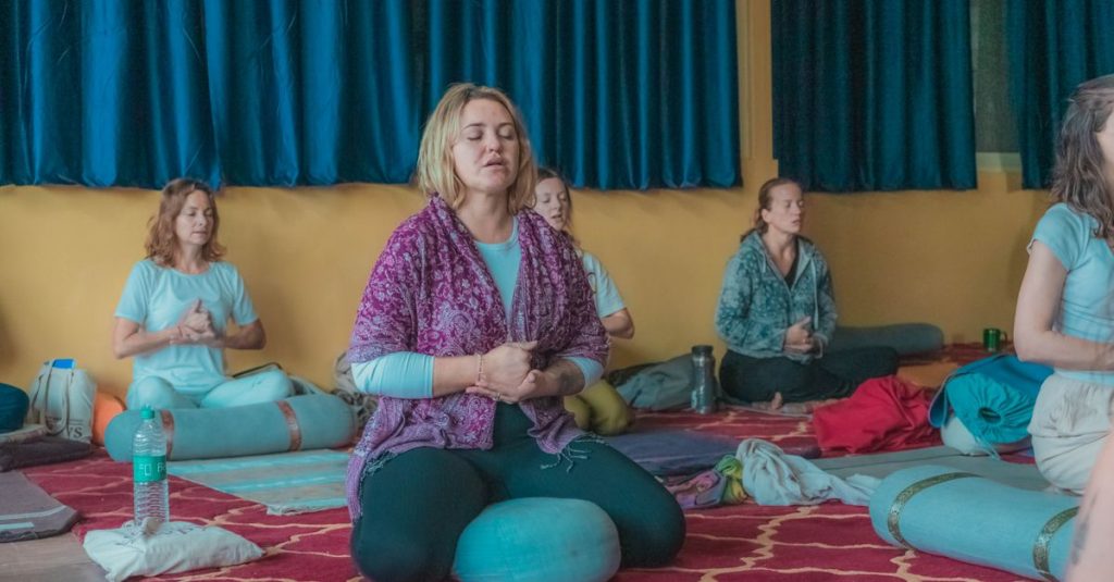 Cours de méditation gratuits ou low cost pour bien débuter la pratique 2 découvrez nos cours de méditation pour apprendre à mieux gérer le stress, améliorer votre bien-être et trouver la paix intérieure grâce à des techniques simples et accessibles à tous.