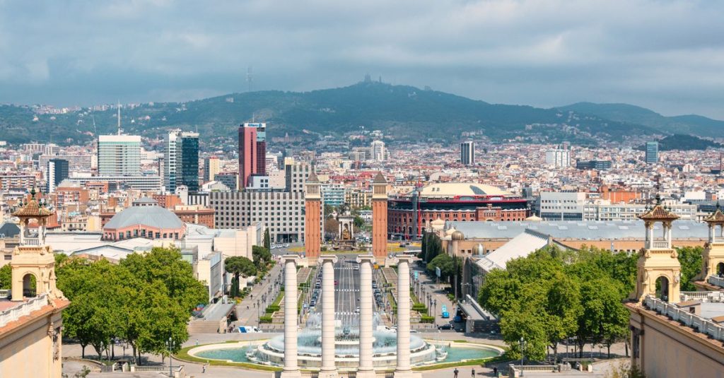 Découvrez les points de vue méconnus sur montjuïc pour une expérience unique 2 découvrez les points de vue panoramiques de montjuïc à barcelone, offrant des vues imprenables sur la ville, la mer et les monuments emblématiques.