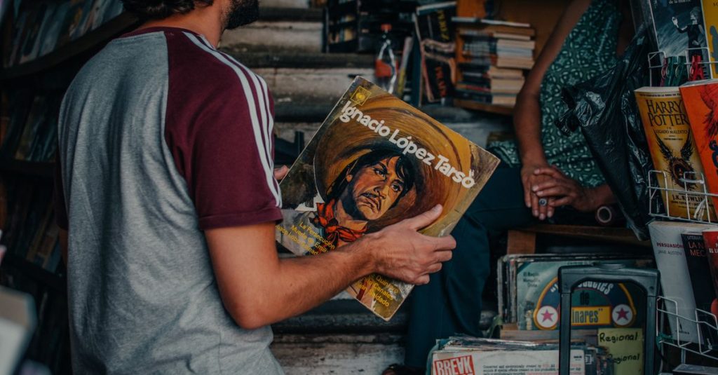 Découvrir les librairies vintage et cafés incontournables de barcelone 2 découvrez les librairies vintage de barcelone, des lieux charmants où dénicher des livres rares et uniques dans une ambiance authentique.