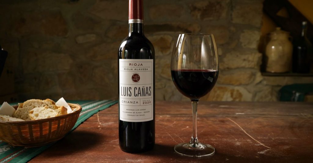 Découvrir les routes des vins alternatives de rioja pour une expérience authentique 2 découvrez des itinéraires alternatifs pour explorer les vignobles de la rioja, entre villages pittoresques, caves authentiques et paysages viticoles uniques.