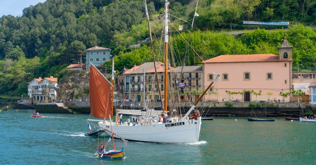 Découvrir la culture basque authentique à travers ses traditions et ses fêtes 2 découvrez la richesse de la culture basque, ses traditions, sa langue unique, sa gastronomie et son patrimoine historique au cœur du pays basque.
