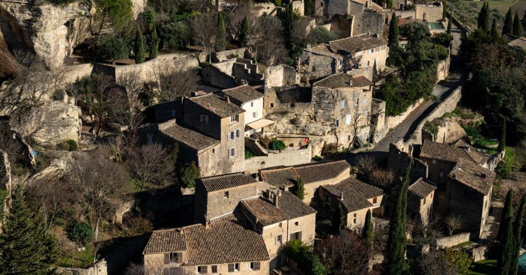 Découvrez les villages médiévaux à explorer en castille pour un voyage hors du temps 2 découvrez les villages médiévaux, leurs ruelles pittoresques, leur histoire fascinante et leur architecture authentique qui vous plongent au cœur du moyen âge.