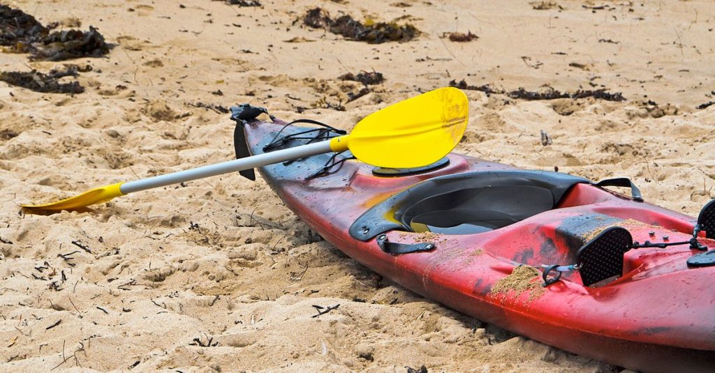 Partir à la découverte des côtes espagnoles peu fréquentées en kayak 2 découvrez les magnifiques côtes espagnoles en kayak, une aventure alliant nature, sport et paysages à couper le souffle pour tous les passionnés de plein air.