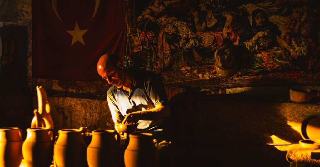 Découvrir un atelier de céramique traditionnelle en catalogne pour une expérience authentique 2 découvrez notre atelier traditionnel de céramique où savoir-faire ancestral et créations uniques se rencontrent pour vous offrir des pièces artisanales d'exception.
