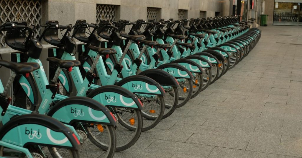 Découvrez les meilleurs itinéraires de vélo électrique en régions espagnoles pour une aventure inoubliable 2 découvrez les meilleures pistes cyclables pour vélos électriques en espagne, alliant paysages magnifiques et itinéraires adaptés à tous les niveaux.
