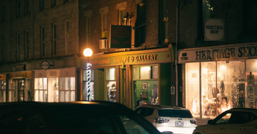 Découvrir les meilleures friperies du centre historique pour un shopping unique 9 découvrez les meilleurs magasins vintage pour dénicher des pièces uniques et authentiques, alliant style rétro et originalité.