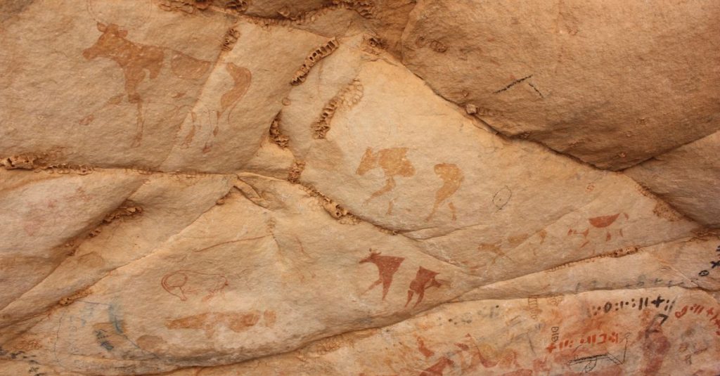 Découvrir les grottes ornées de peintures préhistoriques en espagne et leur histoire fascinante 2 découvrez l'art fascinant des peintures rupestres préhistoriques, témoins précieux de la vie et des croyances des premiers humains.